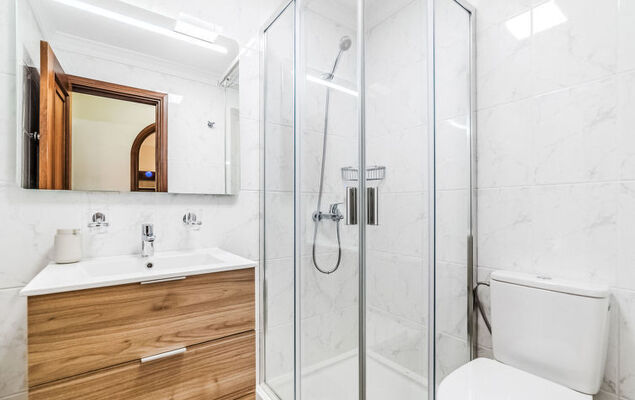 Yubal III - Photo 24