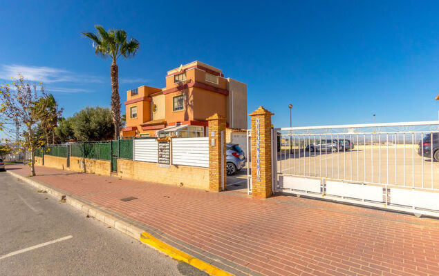 Residencial Villa Madrid - Photo 37