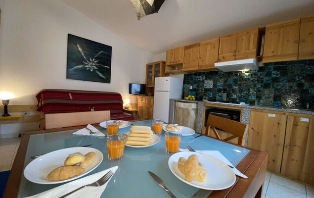 Blue House - Photo 3